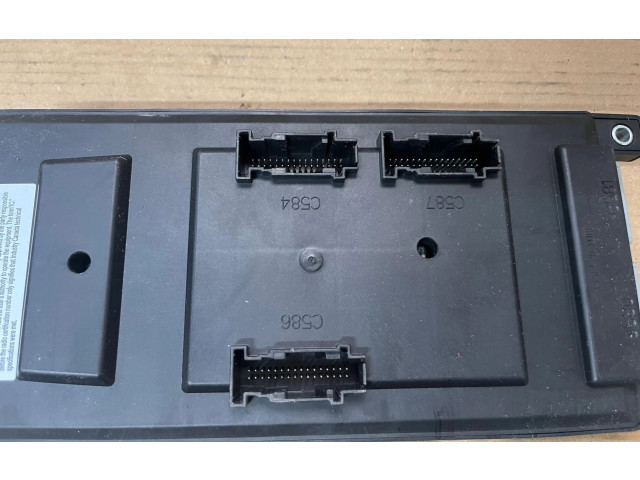 Блок комфорта DW93-14F041-AF Jaguar XJ X351