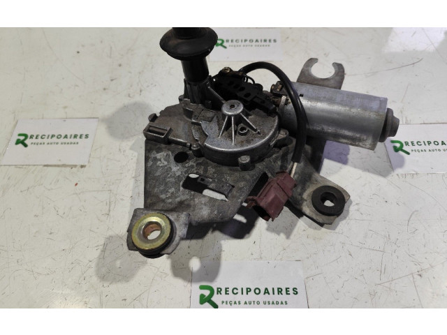 Моторчик заднего дворника 0390201556    Peugeot 406