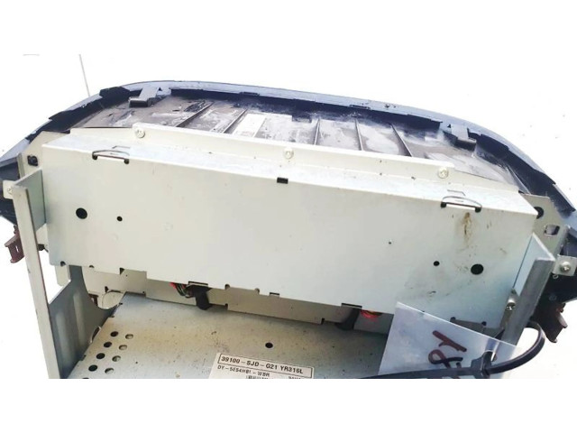 Дисплей       Honda FR-V