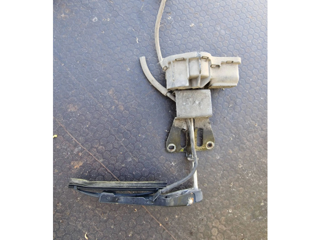 Моторчик стеклоочистителя 4560694, 0390206949    Saab 9-5