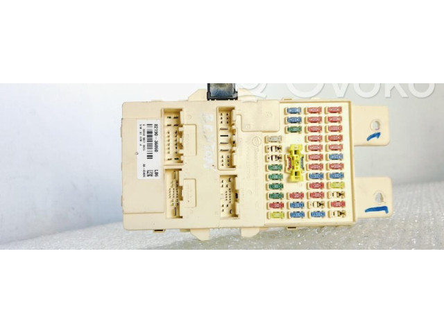 Блок предохранителей 8219036060 SsangYong Rexton