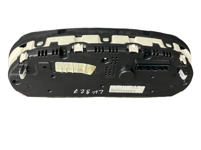 Přístrojová deska  Nissan Qashqai+2 2009   