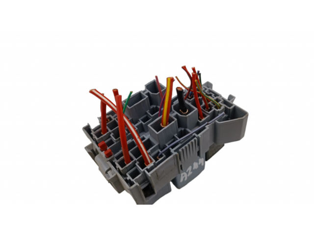   Pojistková skříňka 7L0937503   Volkswagen Touareg  2004