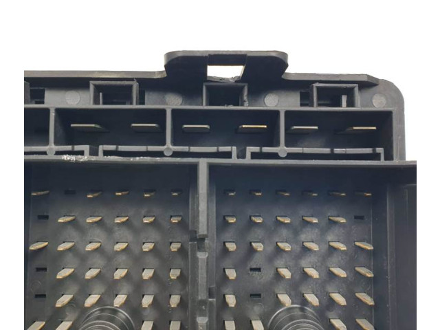 Блок предохранителей 12193691   KIA Shuma    