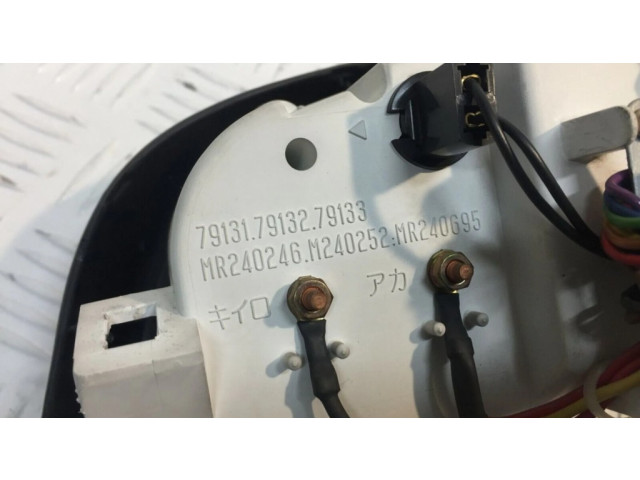 Дисплей MR417965 Mitsubishi Pajero Sport I