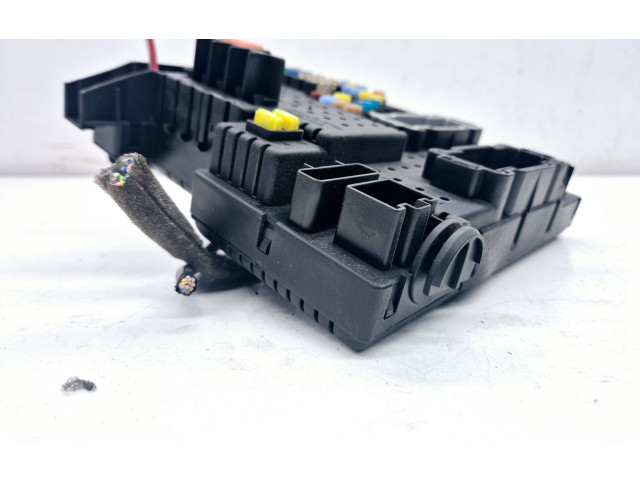 Блок предохранителей 8676391, 30728273   Volvo V70    