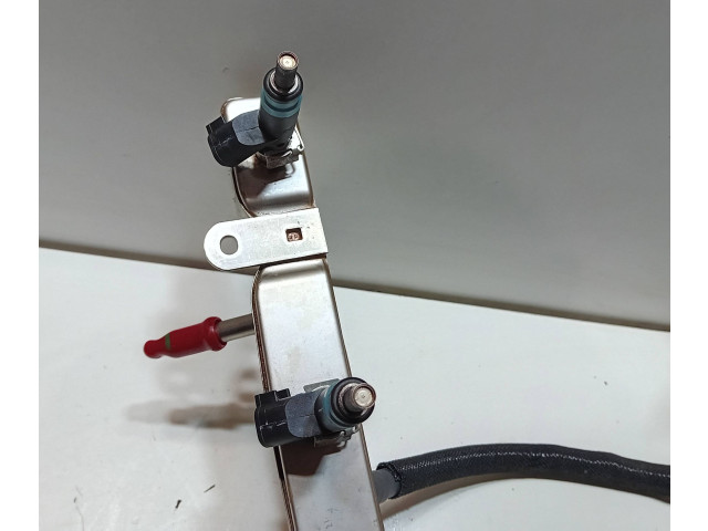 Форсунка 05038337AB, 05038530AB Jeep Grand Cherokee