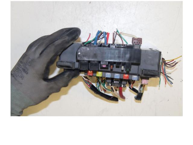 Блок предохранителей    Citroen C-Crosser    