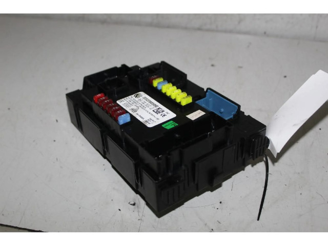 Блок предохранителей    Jeep Renegade    