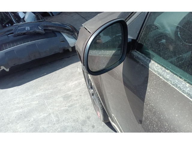 Зеркало электрическое Skoda Yeti (5L) 2009 - 2017 года