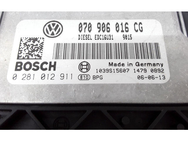 Блок управления двигателя 070906016CG, 0281012911 Volkswagen Transporter - Caravelle T5