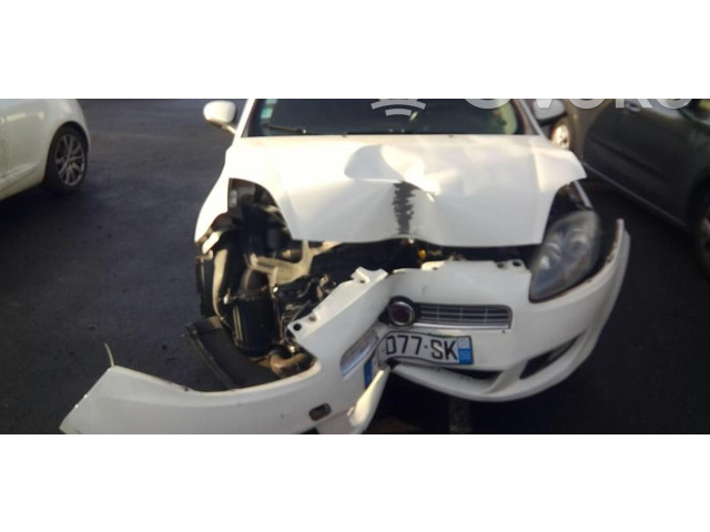 Вентилятор печки    77365027   Fiat Bravo