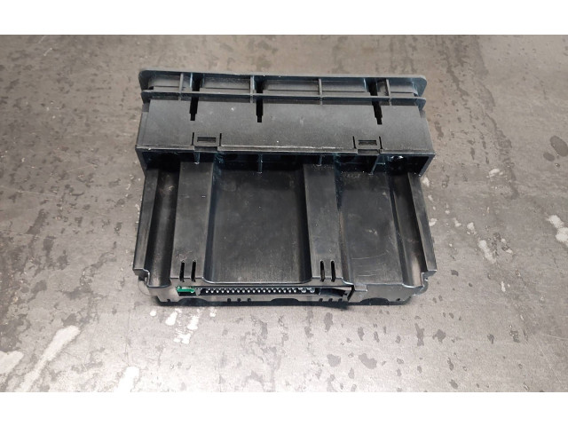 Блок управления климат-контролем 50-47-592   Saab 9-5