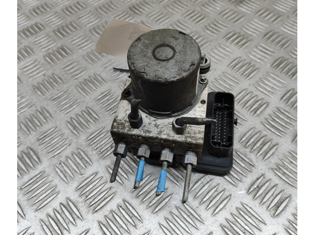 Блок АБС 104474500B, 110354100A Tesla Model 3 2017 - года