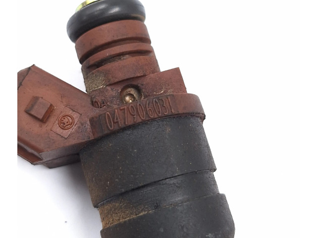 Форсунка 047906031 Skoda Fabia Mk1 (6Y) AQW