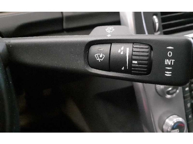 Ручка стеклоочистителей    Volvo S60