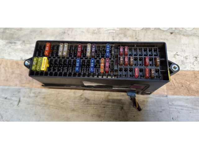 Блок предохранителей  1T1970005, 1T1970043   Volkswagen Touran I    