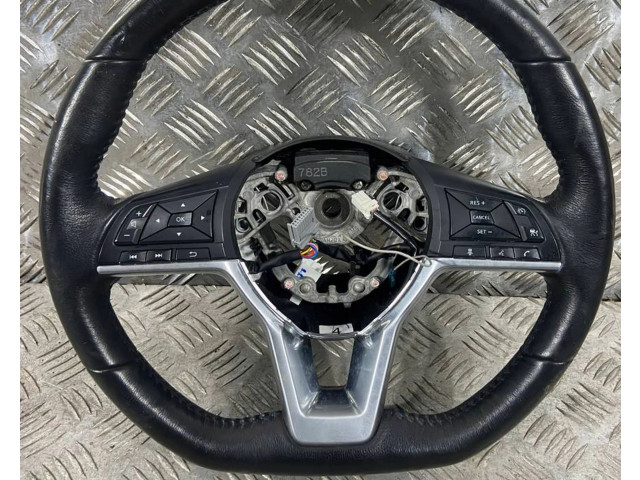 Руль     Nissan Leaf II (ZE1) 