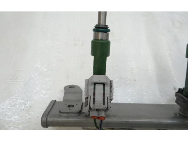 Топливная рампа 175204021R   Renault Clio V  