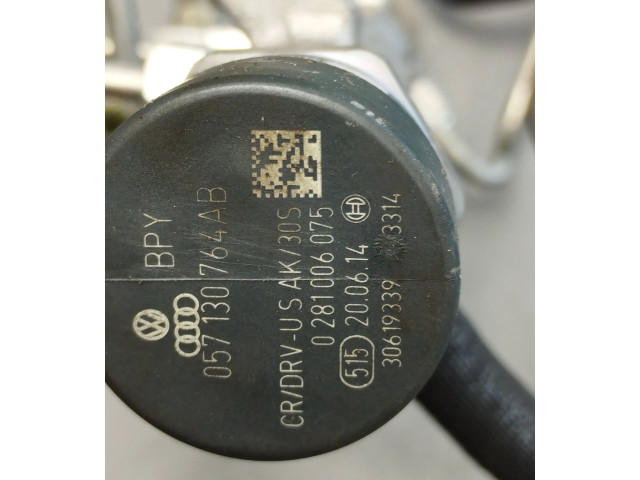 Vstřikovač 04L130277AD, 04L130755D Audi A3 S3 8V CRK