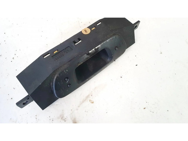 Дисплей 94892 Mitsubishi Carisma