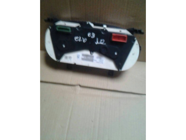 Панель приборов 8200276526   Renault Clio II       