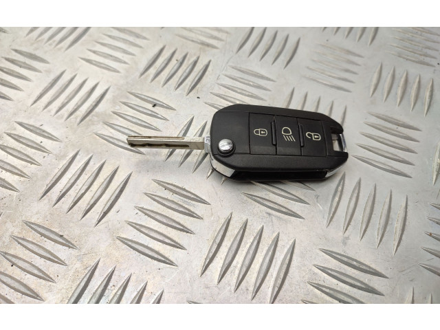 Комплект блоков управления 9829598880, 9815037580   Peugeot 2008 I