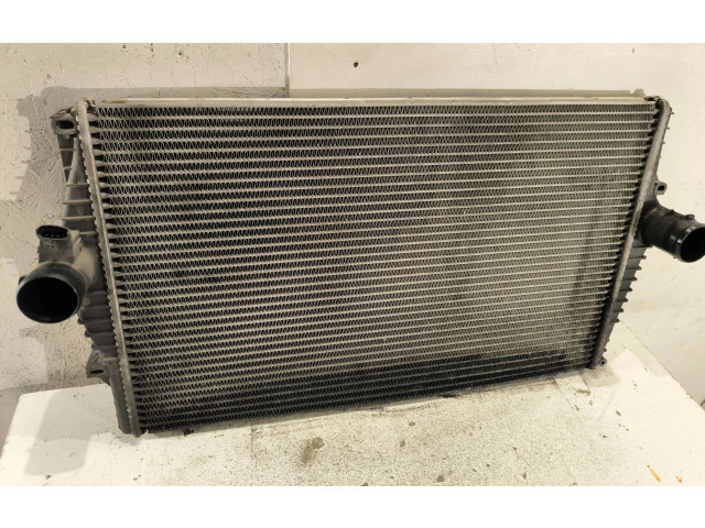 Интеркулер  30748809, 07836139   Volvo V70 