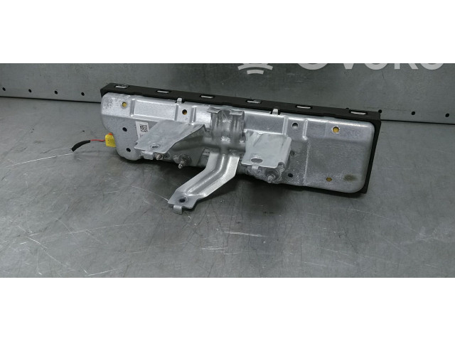 Подушка безопасности для колен 57B880841E Skoda Karoq