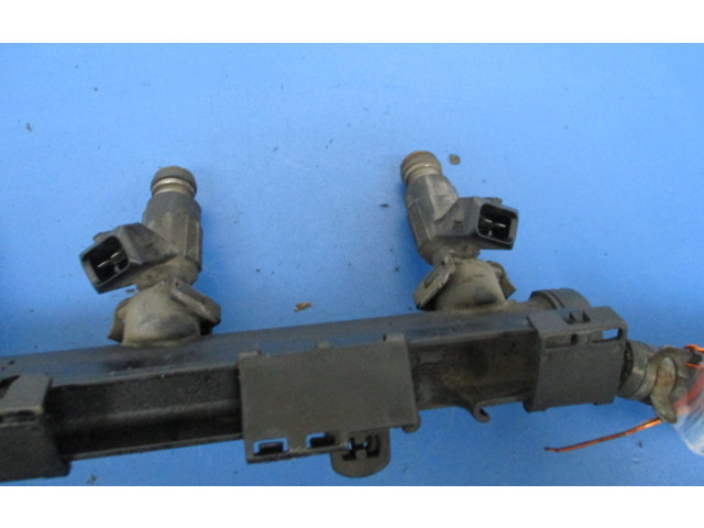 Топливная рампа 030133319L, 030133319L Seat Inca (6k) для двигателя APQ565749