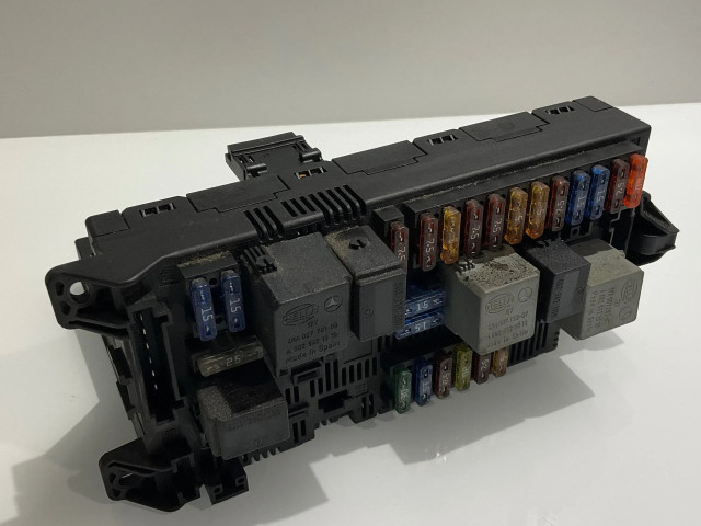 Pojistková skříňka 2115453101, 00007165A2 Mercedes-Benz E W211 2004