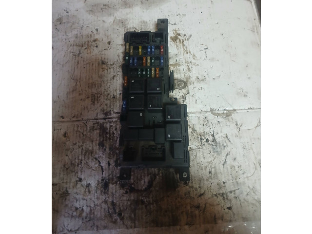 Блок предохранителей 9452993, 518323118 Volvo V70