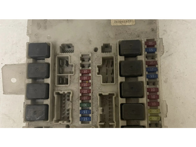 Pojistková skříňka 284B7EB31C Nissan Pathfinder R51 2006