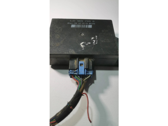 Блок комфорта 1J0959799Q, 5DK00795150 Skoda Octavia Mk1 (1U)