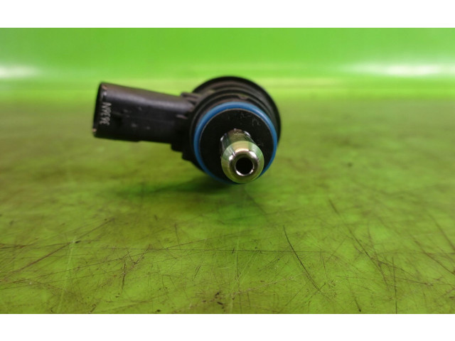 Vstřikovač A2460700187, 0261500397 Infiniti Q30 pro benzínový motor 2.0