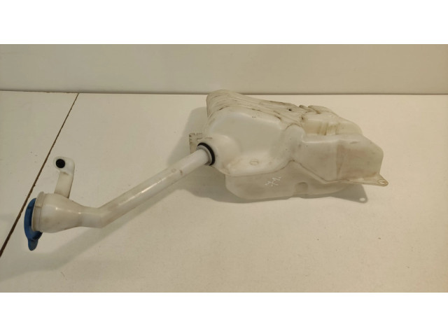 Бачок оконной жидкости    