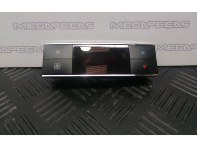 Блок управления климат-контролем 2048303290   Mercedes-Benz CLS C218 X218