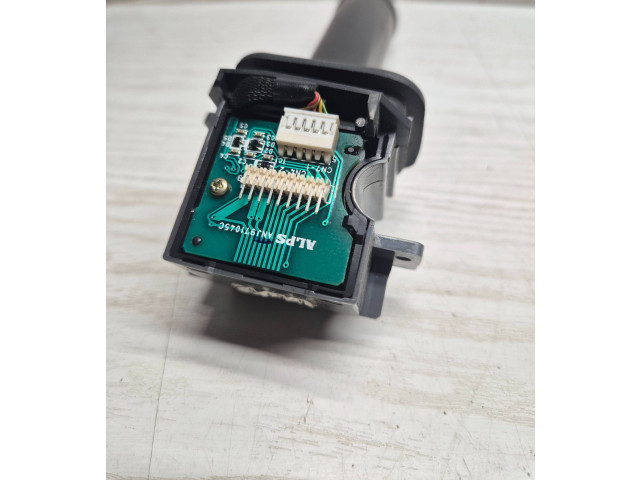 Ручка стеклоочистителей 8191545, 03W14D   Volvo V70