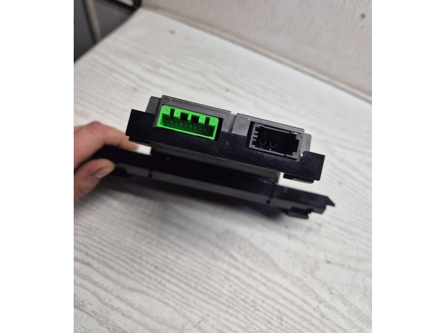 Дисплей    31268924, 1869247   Volvo V70