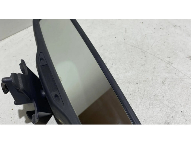 Зеркало заднего вида (в салоне)