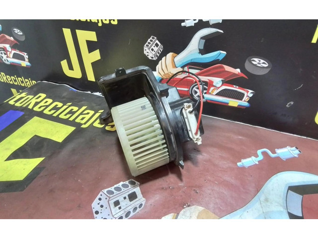 Вентилятор печки 576320300 Renault Clio II