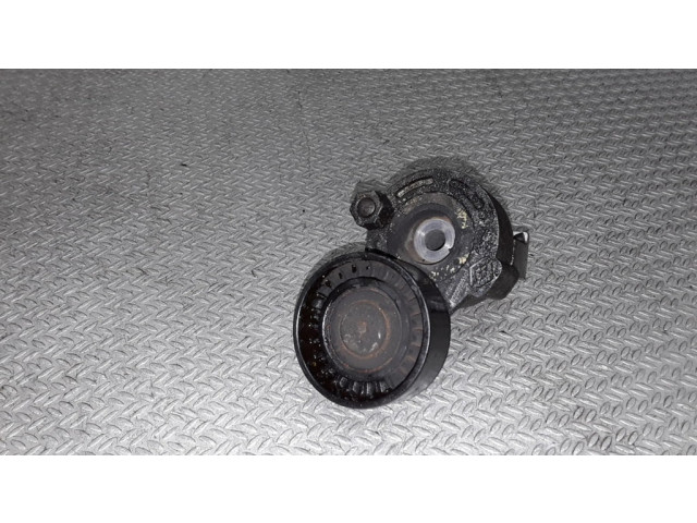 Устройство натяжки ремня