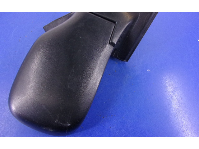 Zpětné zrcátko Nissan Serena 1994