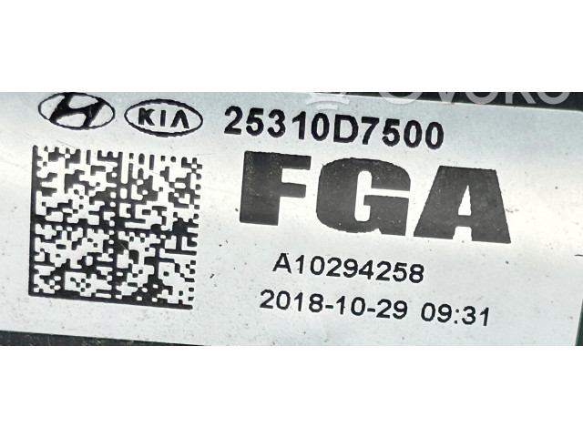 Радиатор охлаждающей жидкости 25310-D7500 KIA Sportage 2019