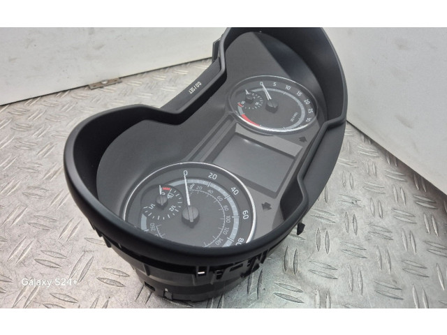 Панель приборов 5E0920959B, A2C94801201 Skoda Octavia Mk3 (5E)