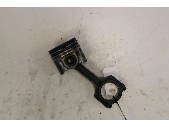 Píst Ford Transit - Tourneo Connect YNR6