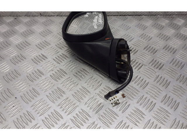 Зеркало электрическое Mitsubishi Carisma 2000 - 2004 года