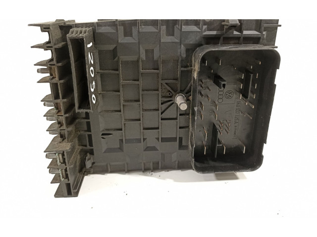 Модуль управления BSM 1K0937125A   Volkswagen Jetta V    