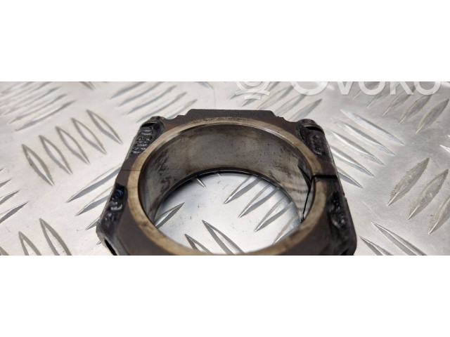  Поршень с шатуном    Volkswagen PASSAT B4  