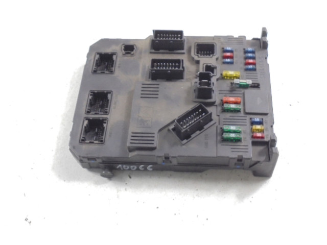   Pojistková skříňka S118263BN1, S118263BN1   Alpine C2 2003